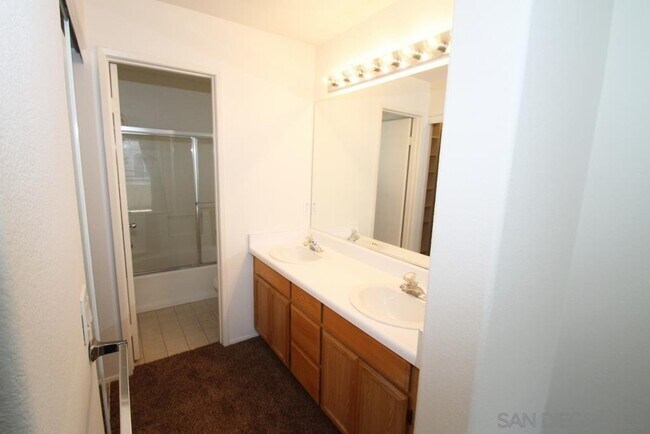 Foto del edificio - 11852 Scripps Creek Dr