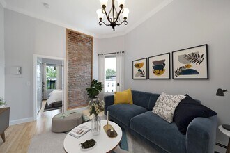 Building Photo - 132 Lincoln St