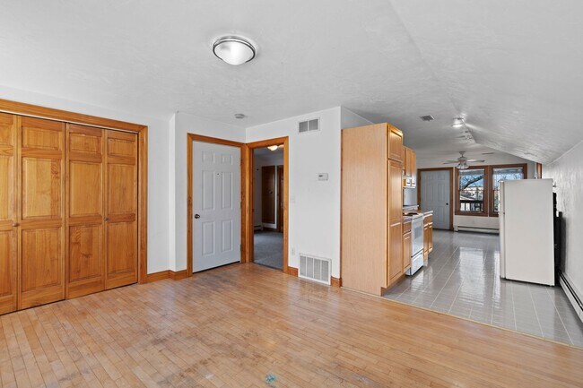 Foto del edificio - 119 N Wisconsin St