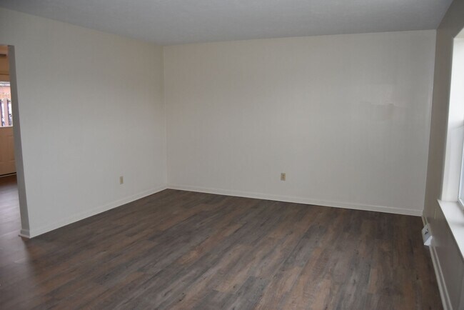 Building Photo - 234 Ark Dr