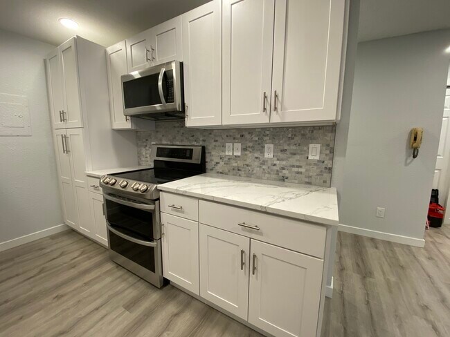 Foto del edificio - 14665 NE 34th St