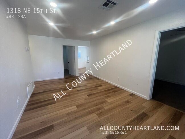 Foto del edificio - 1318 NE 15th St