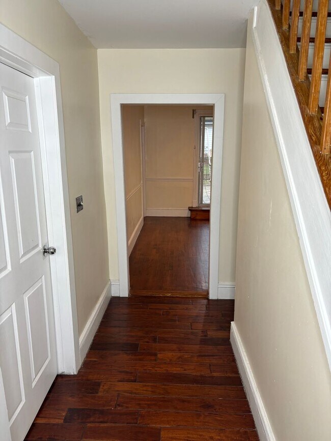 Building Photo - Single Family home for rent in Teaneck, NJ