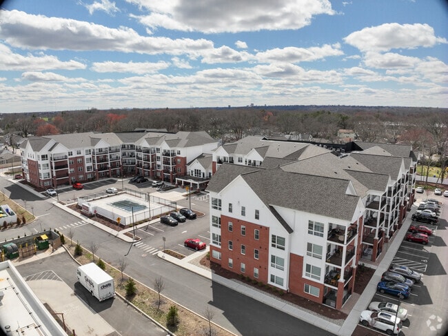 3D Exterior - Newport Avenue Apartments