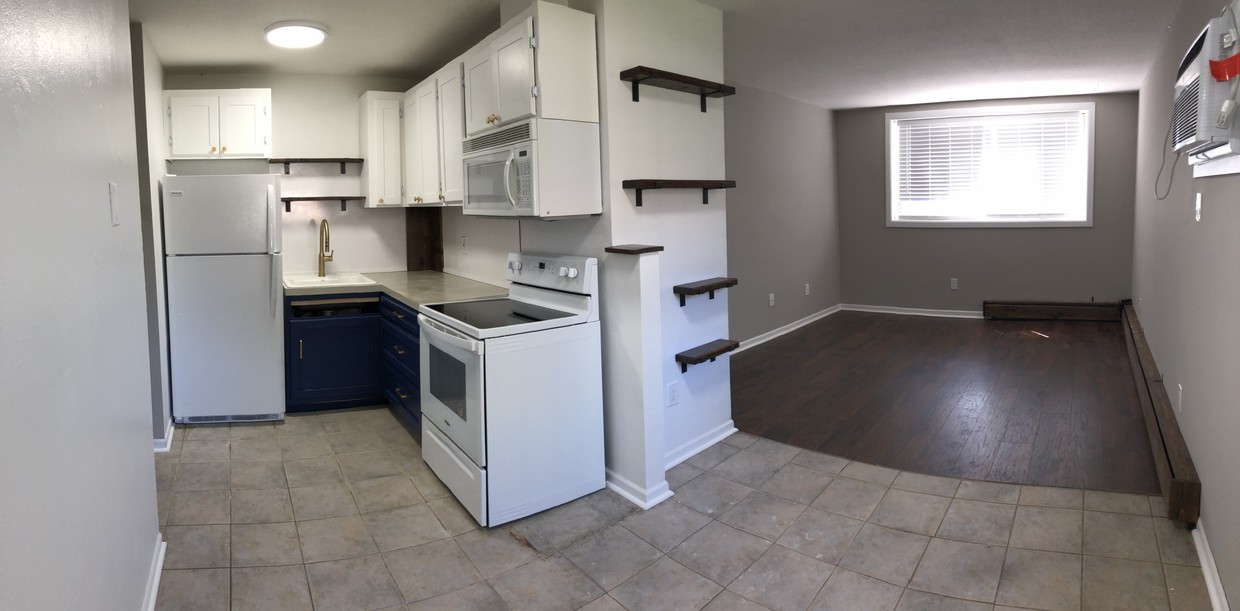 Primary Photo - 14946 Chorley Ave W