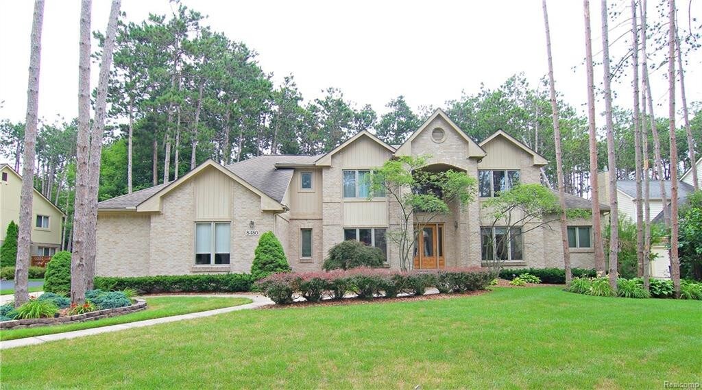 Primary Photo - 8480 Pine Cove Dr