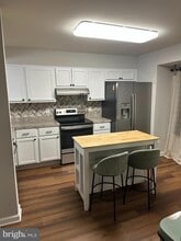 Building Photo - 2069 Tanglewood Dr