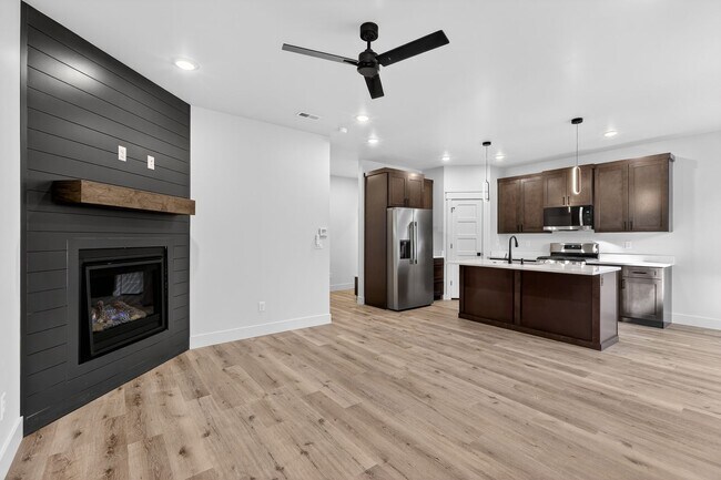 Building Photo - BRAND NEW 3 BED 2.5 BATH TOWNHOMES WITH 2 CAR GARAGE