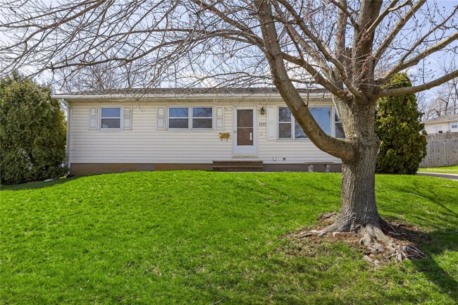 Building Photo - 3501 Sheridan Dr SE