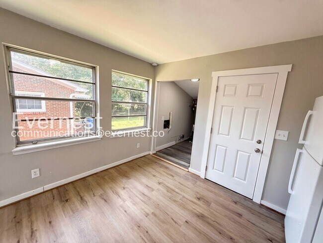 Foto del edificio - 1645 18th Way SW