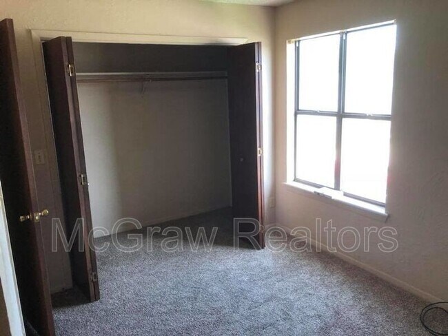 Foto del edificio - 530 E 14th St