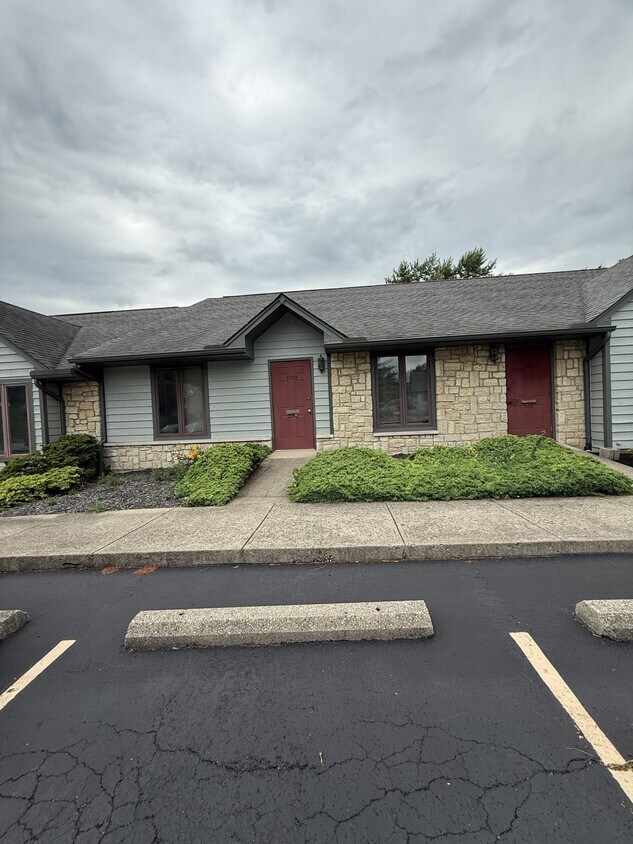 Primary Photo - 1010 N University Blvd