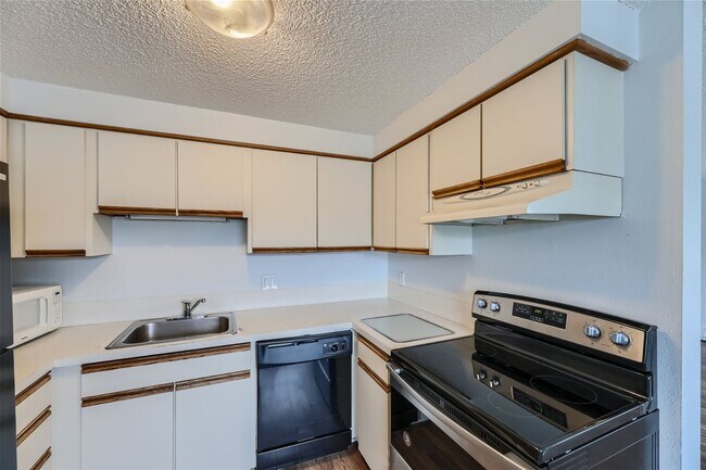 Foto del edificio - 10708 Stone Ave N