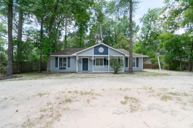 Building Photo - 15 Robinhood Dr