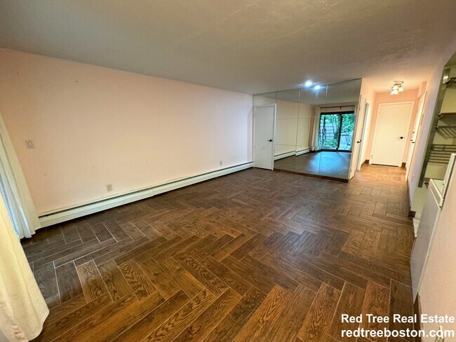 Foto del edificio - 53A Saint Paul St. Unit 3