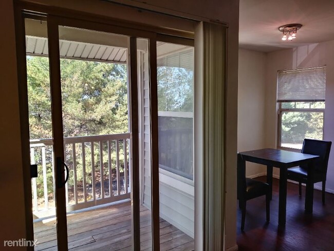 Building Photo - 1 br, 1 bath Condo - 1727 Ascot Way I Unit I