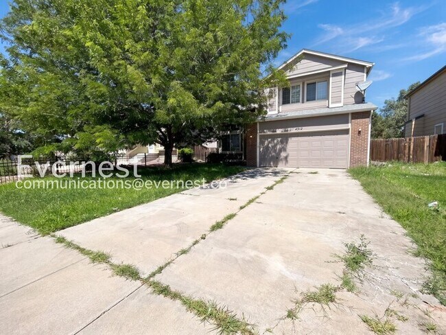 Foto del edificio - 4512 Gunbarrel Dr