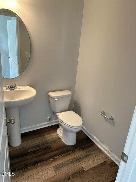 Foto del edificio - 451 Deercroft Dr