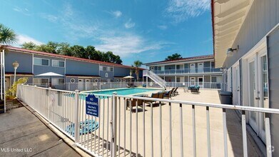 Building Photo - 1664 Beach Blvd