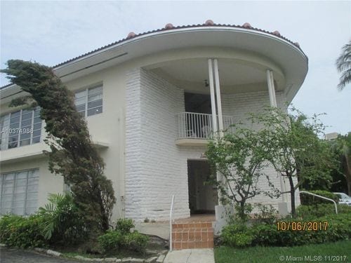 Building Photo - 50 Park Dr