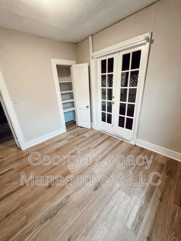 Building Photo - 275 Boulevard Heights