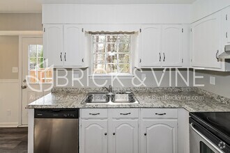 Building Photo - 3109 Fieldstone Cir