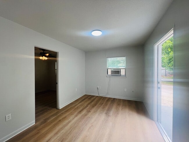 Foto del edificio - 5328 24th St Ct E