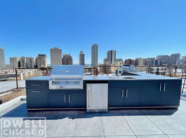 Foto del edificio - 3474 N Broadway St
