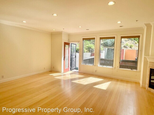Foto del edificio - 3 br, 2.5 bath House - 935 Vermont Street
