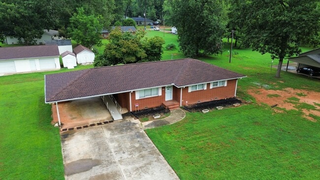 Building Photo - 1227 Dogwood Ln