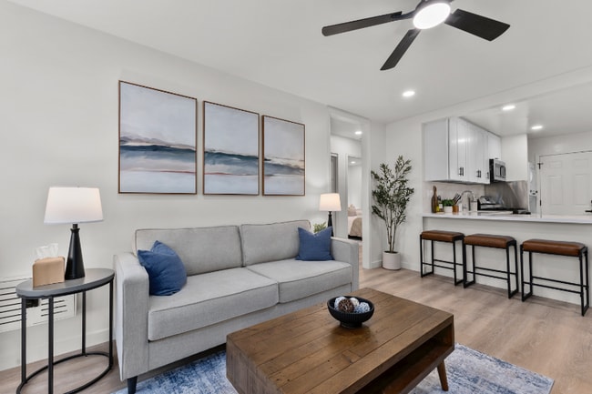 Foto del edificio - 4442 Clairemont Dr