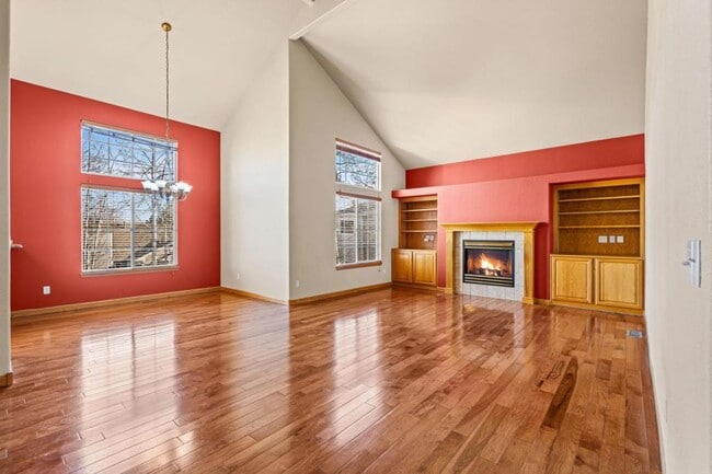 Foto del edificio - 389 Blackstone Cir