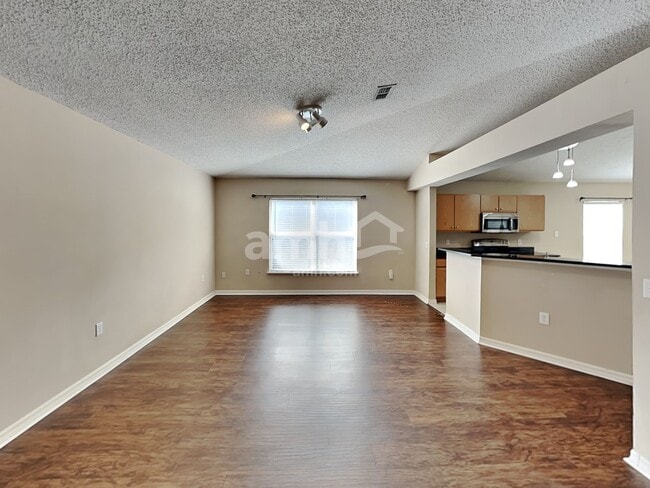 Foto del edificio - 19206 Wood Sage Dr