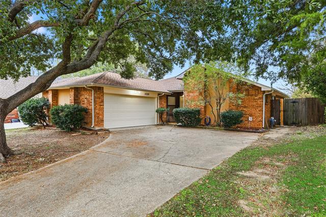 Foto del edificio - 5329 Ponder Pl