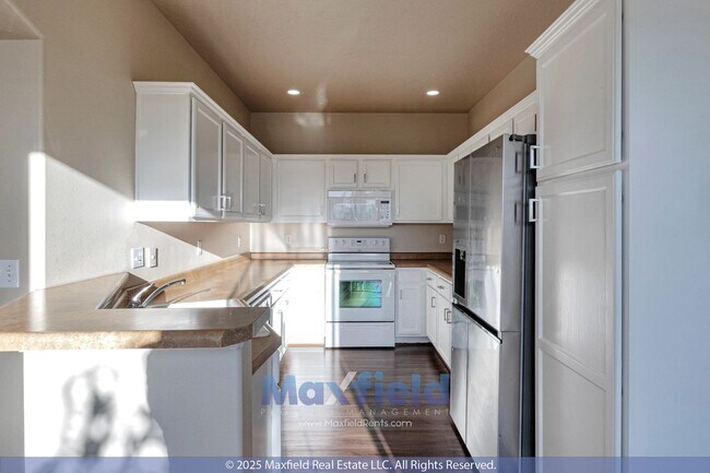 Building Photo - Wonderful 4BD 3.5BTH 2GAR Home in Lehi