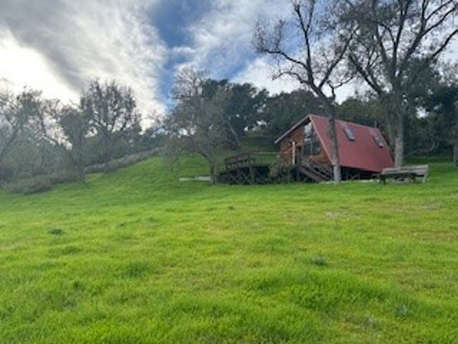 Foto del edificio - A Frame Country Cabin Style
