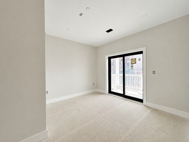 Building Photo - 32 Orkney Rd