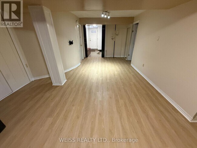 Building Photo - 4063 Ellesmere Rd