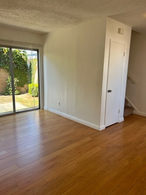 Foto del edificio - 2423 Voorhees Ave