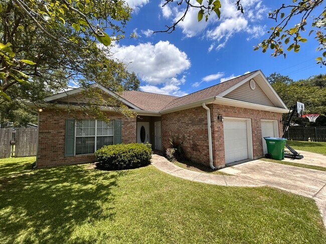 Foto del edificio - 12341 Pine View Ln
