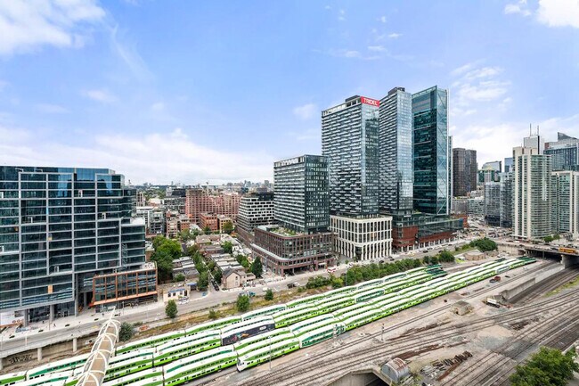 Photo du bâtiment - 21 Iceboat Terr