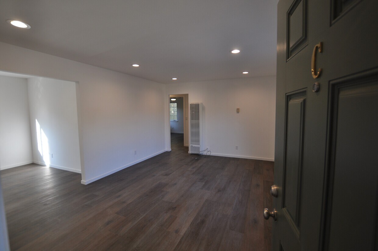 Foto principal - 655 Fairmont Ave