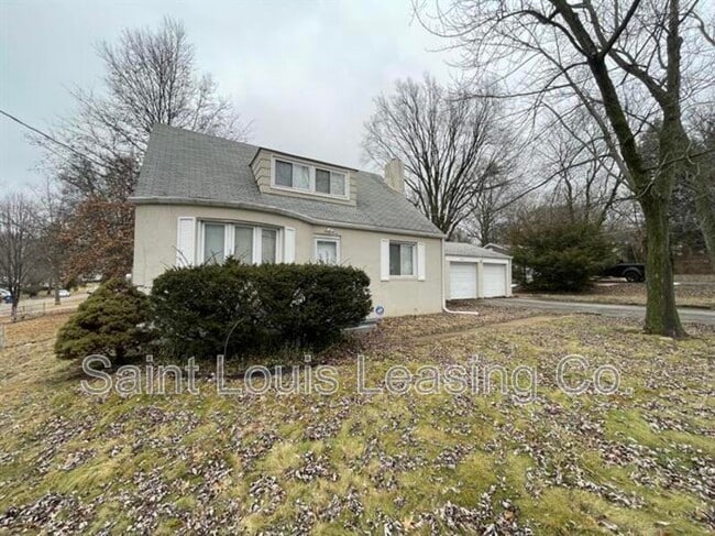 Building Photo - 8385 Latty Ave