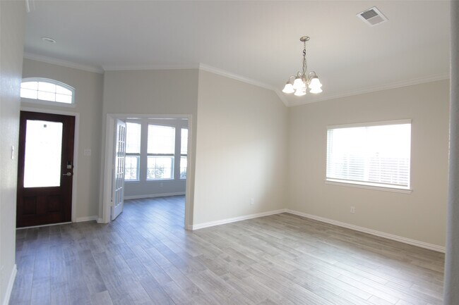 Foto del edificio - 1907 Benbrook Hollow Ln