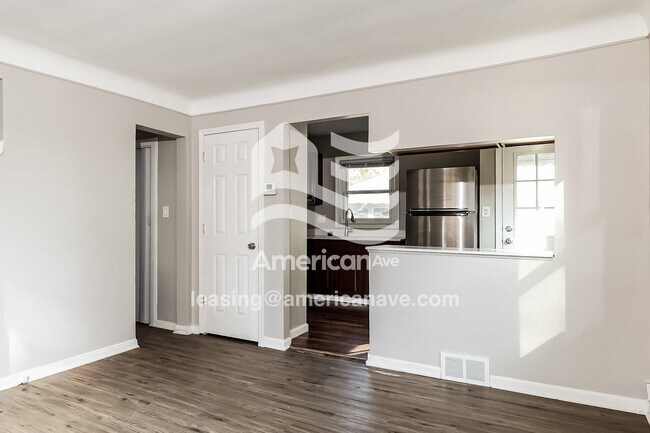 Foto del edificio - 2062 Champaign Rd