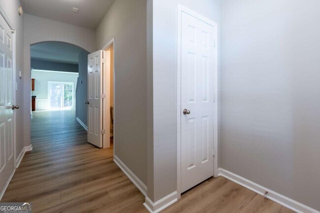 Foto del edificio - 3176 Creston Park Ct