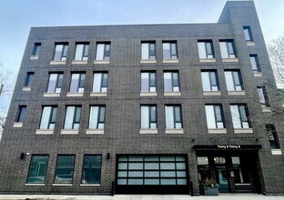 Building Photo - 3839 N Clark St Building Photo - 3839 N Clark St