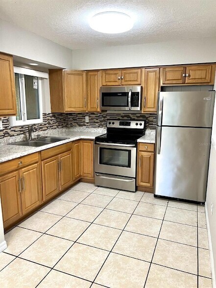 Foto del edificio - 162 Landmark St