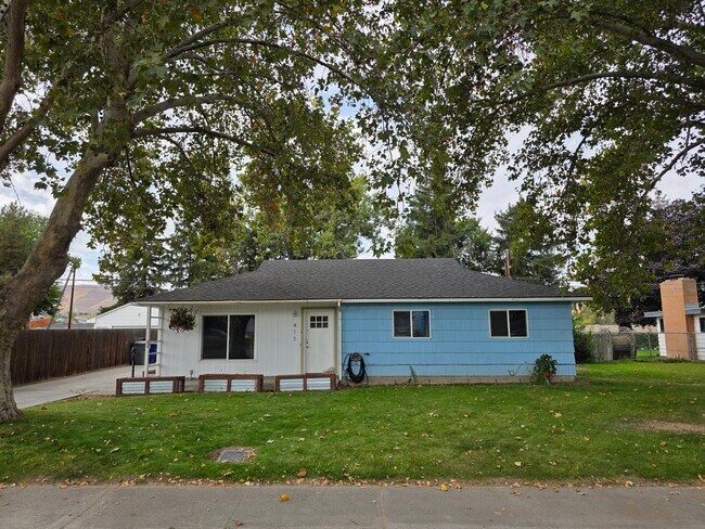 Foto del edificio - 417 Cottonwood Dr