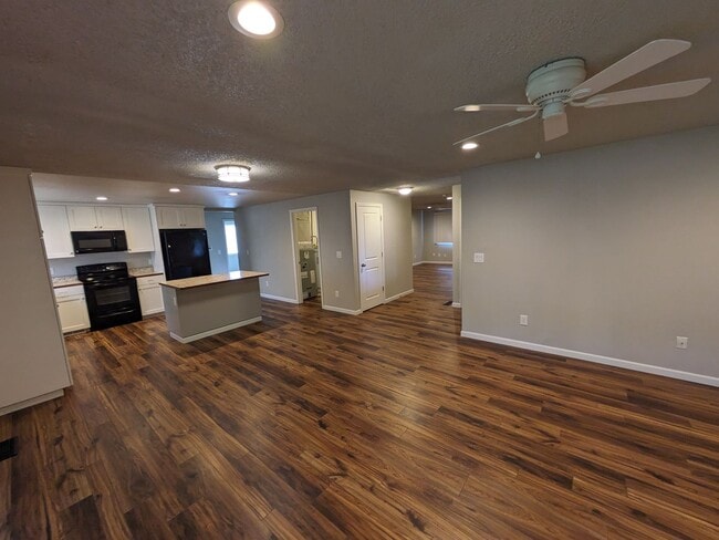 Foto del edificio - 6009 16th Ave SE